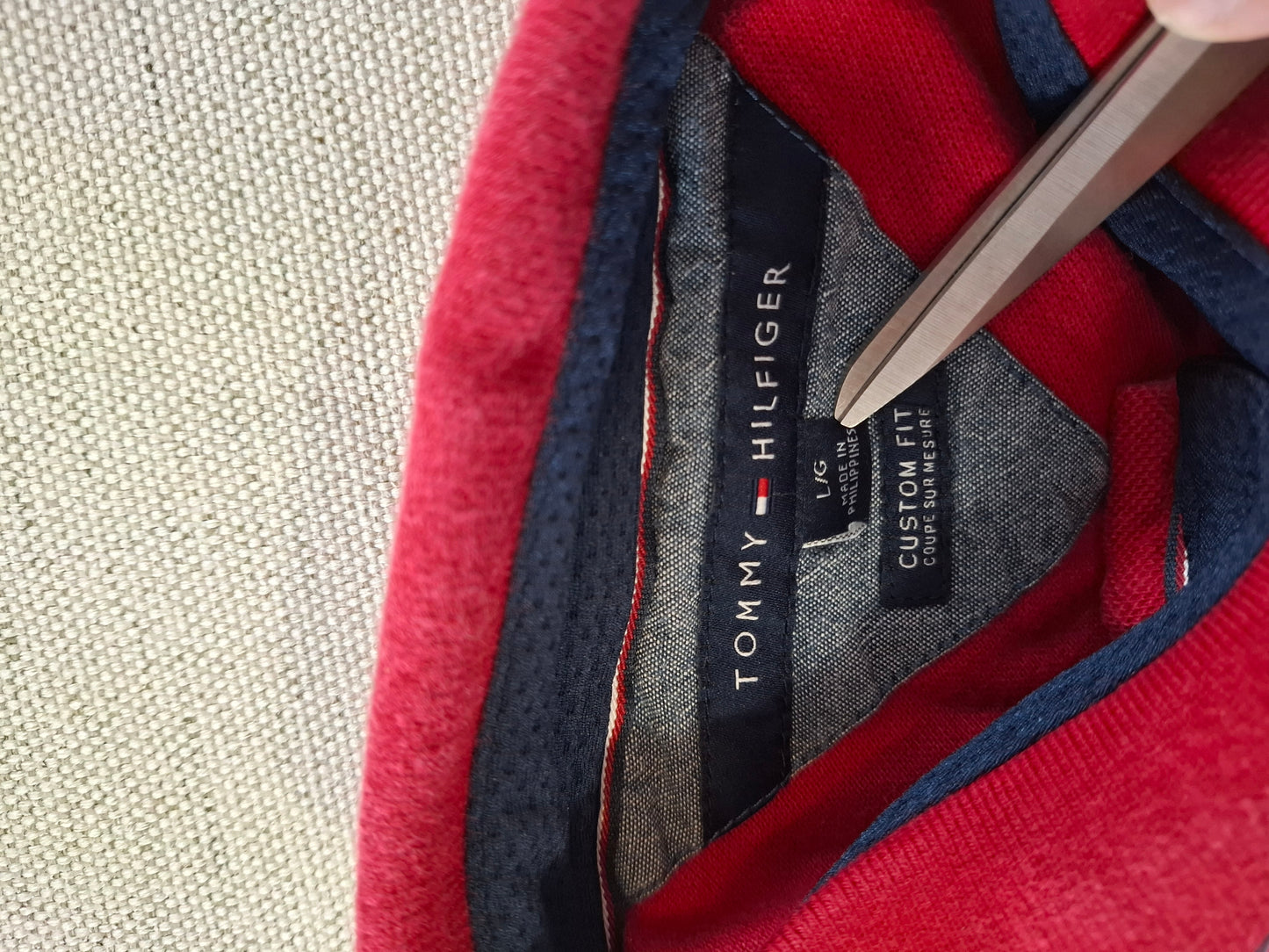 001064 Tommy Hilfiger Polo size L Red/ White/ Blue