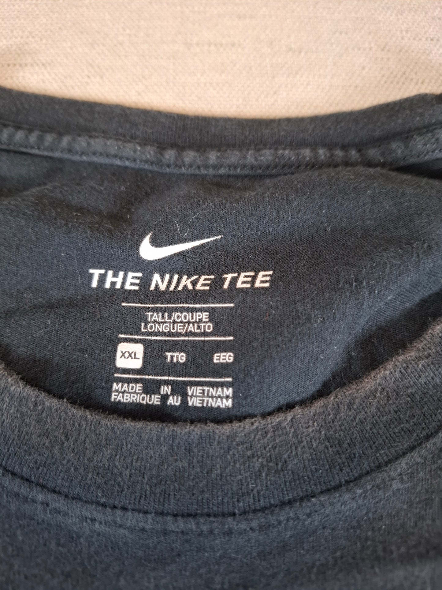 001124 Nike T-shirt size XXL Black