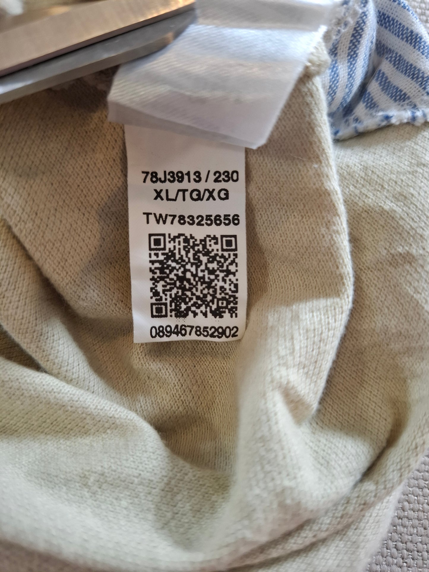 001067 Tommy Hilfiger Polo size M Khaki